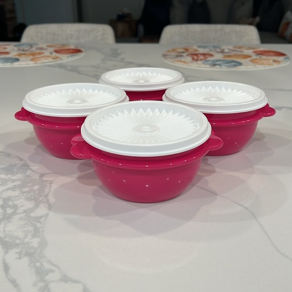 Tupperware small containers - Picture 5 of 12